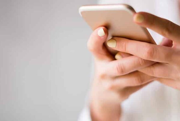 what-is-sms sms gateway - what is sms 600x403 - What is an SMS gateway?